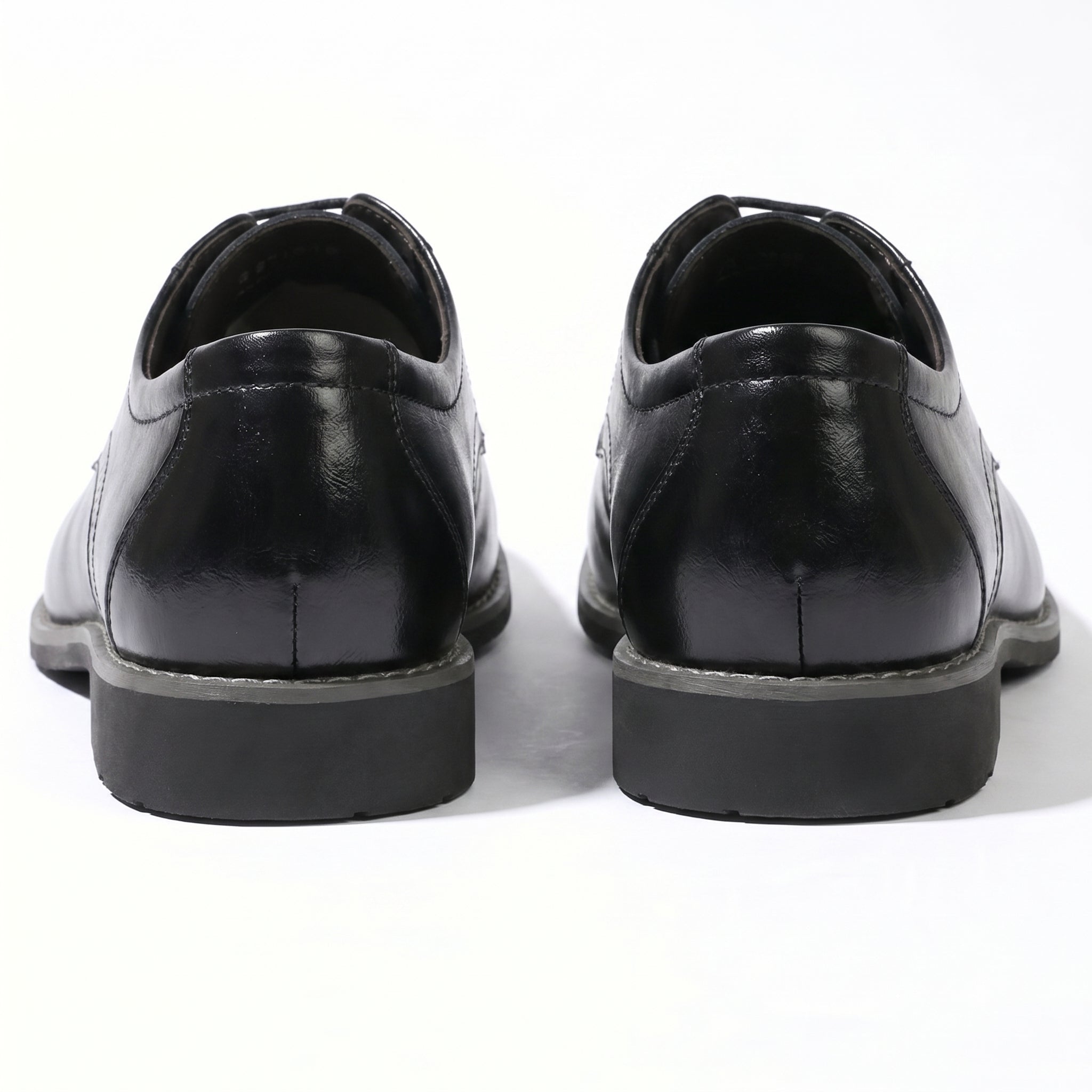 Arthur - Męskie Eleganckie Buty Derby z Subtelnym Wykończeniem Brogu