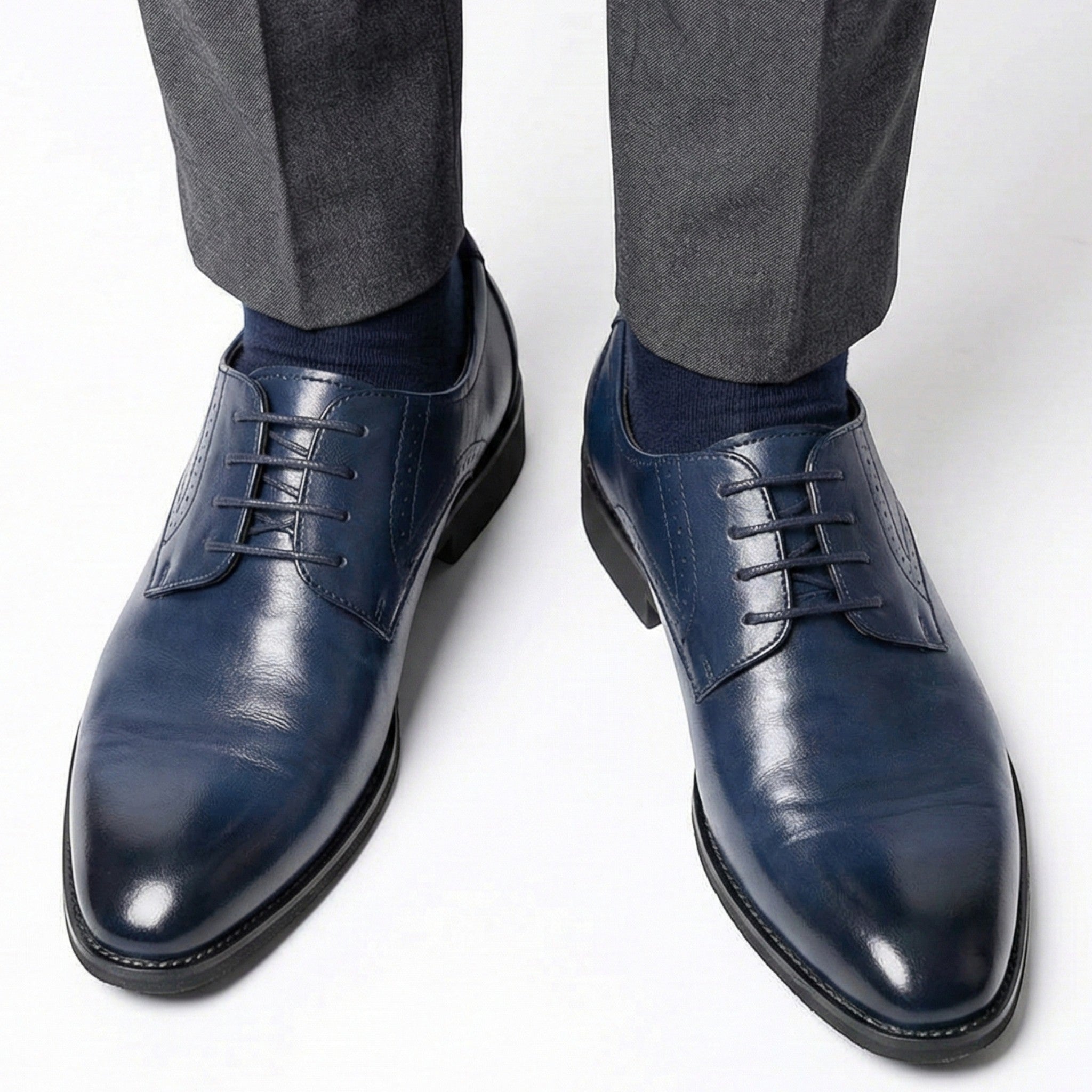 Arthur - Męskie Eleganckie Buty Derby z Subtelnym Wykończeniem Brogu