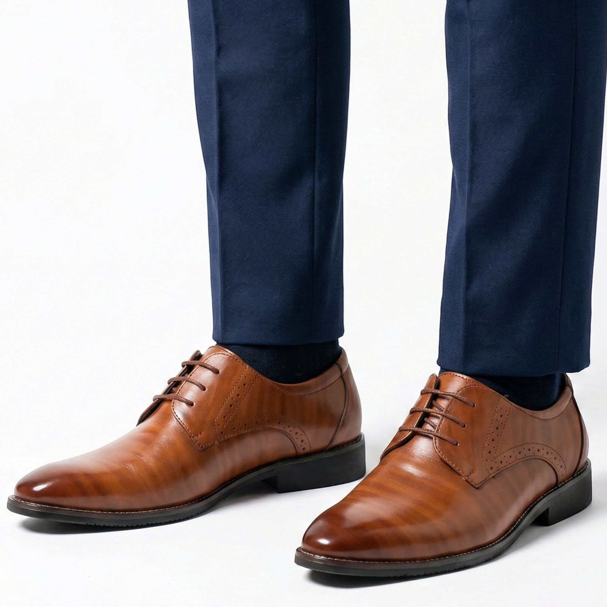 Arthur - Męskie Eleganckie Buty Derby z Subtelnym Wykończeniem Brogu