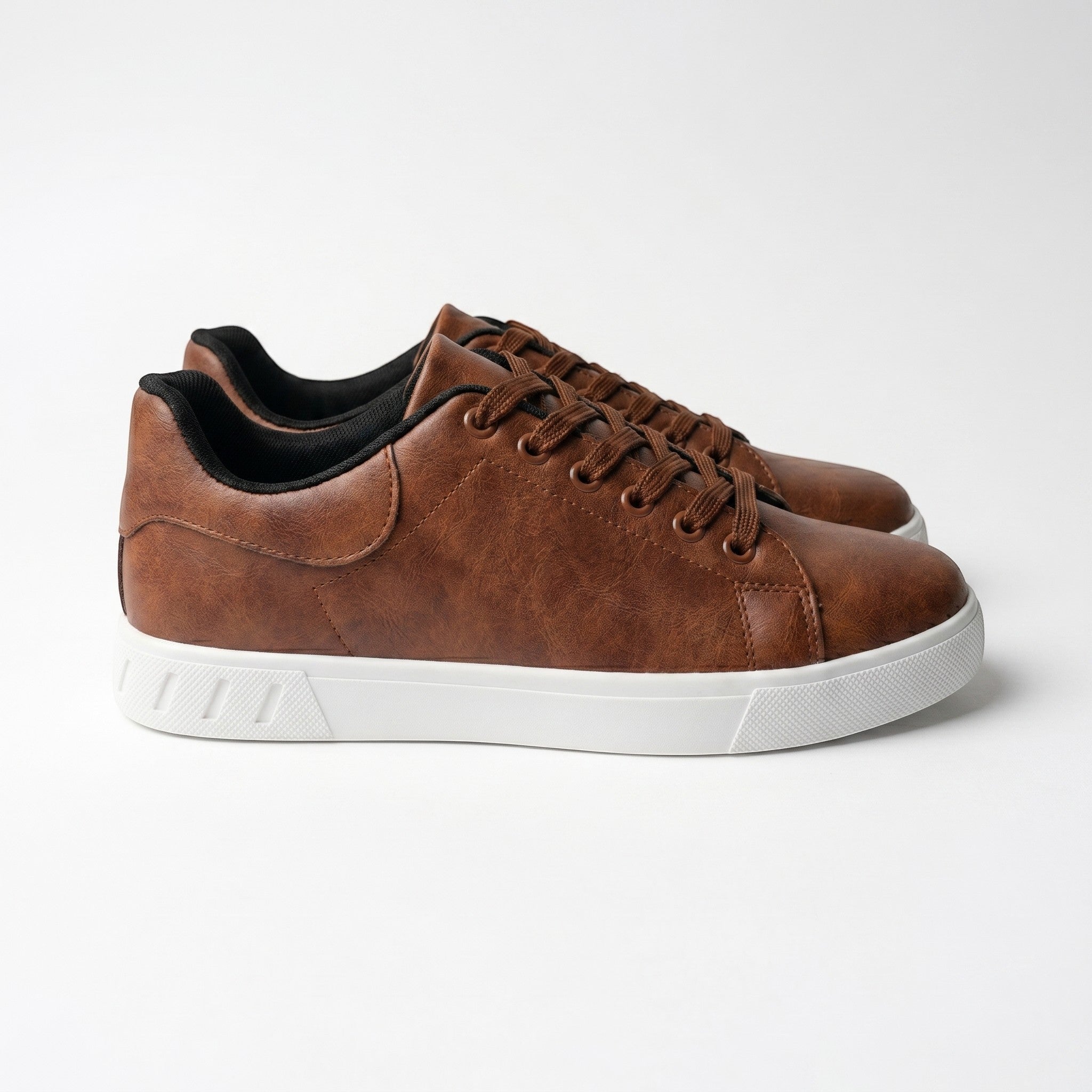 Jonas – Minimalistyczne Casualowe Trampki Niskie